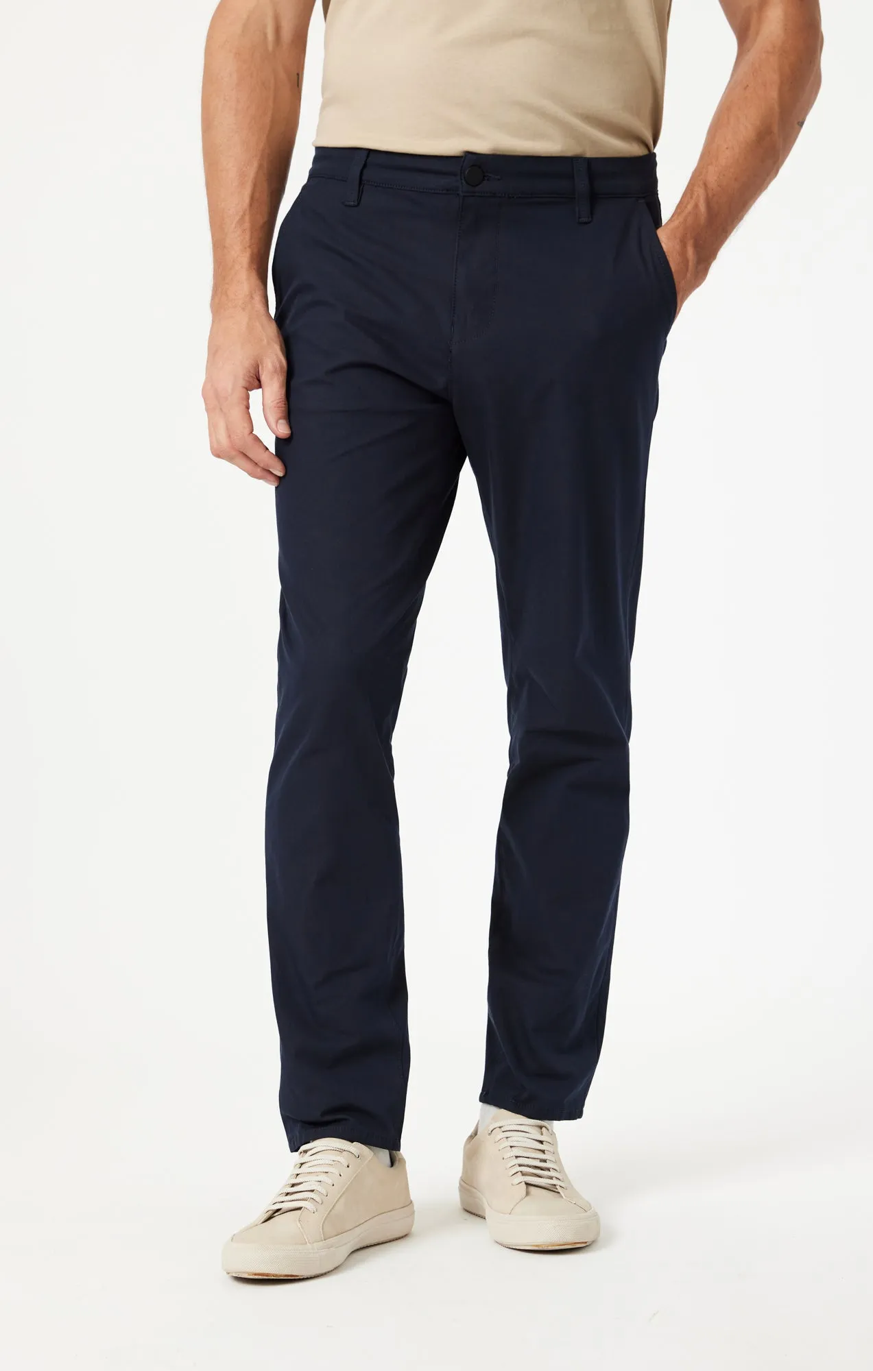 DAWSON STRAIGHT LEG CHINO IN NAVY MOVE