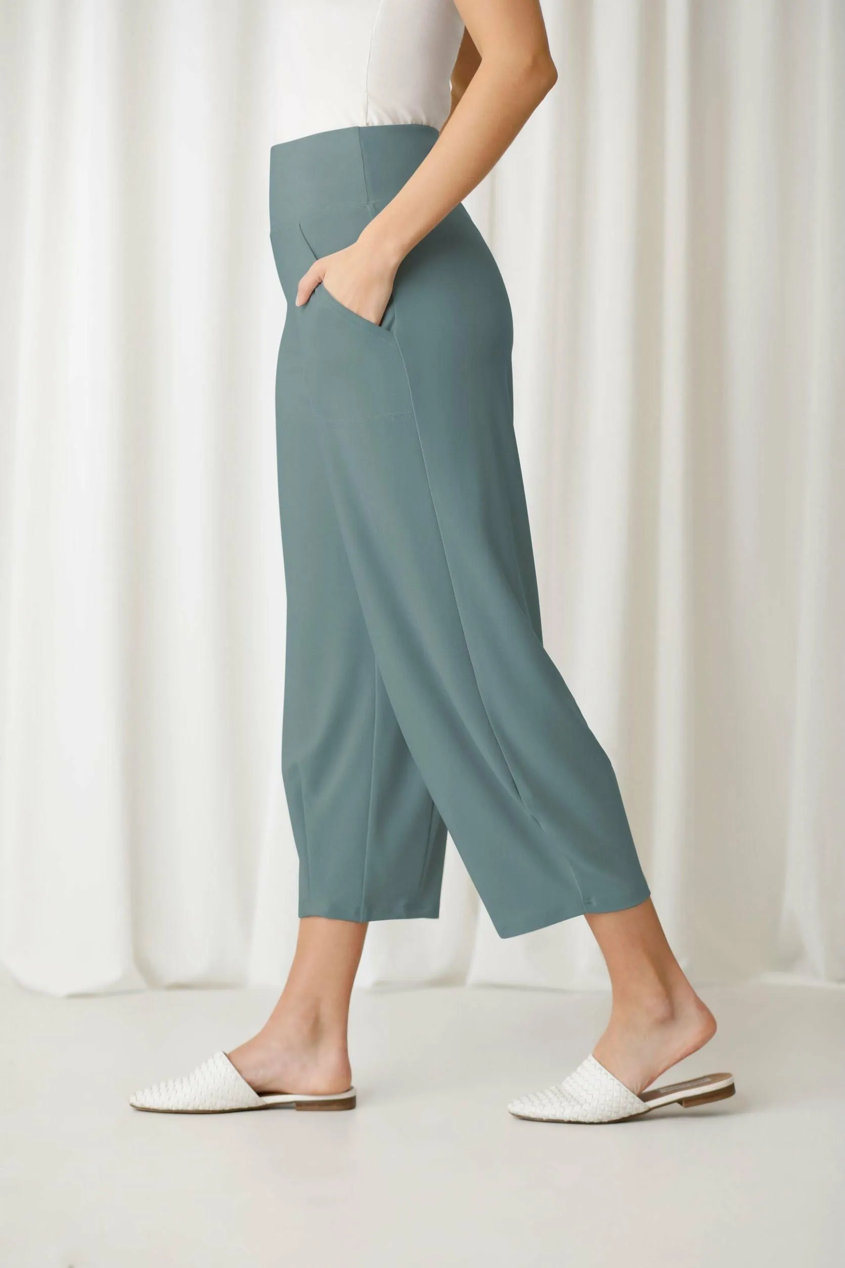 Sympli Narrow Lantern Pant - Style 27237